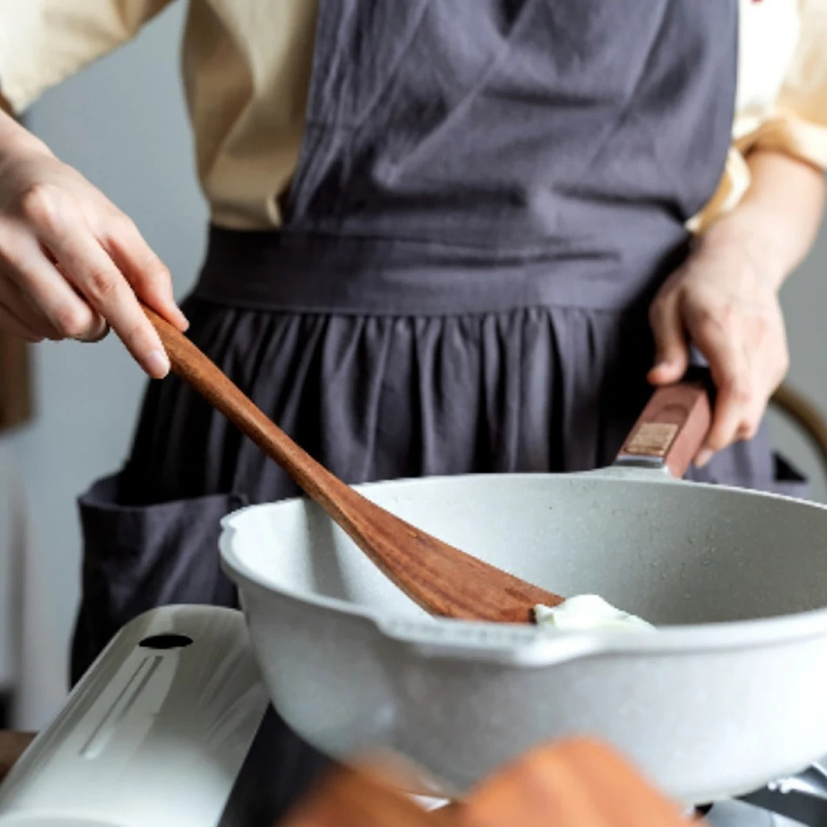 Wood Kitchen Utensil Set with Storage Bucket - Cooking Tool Set